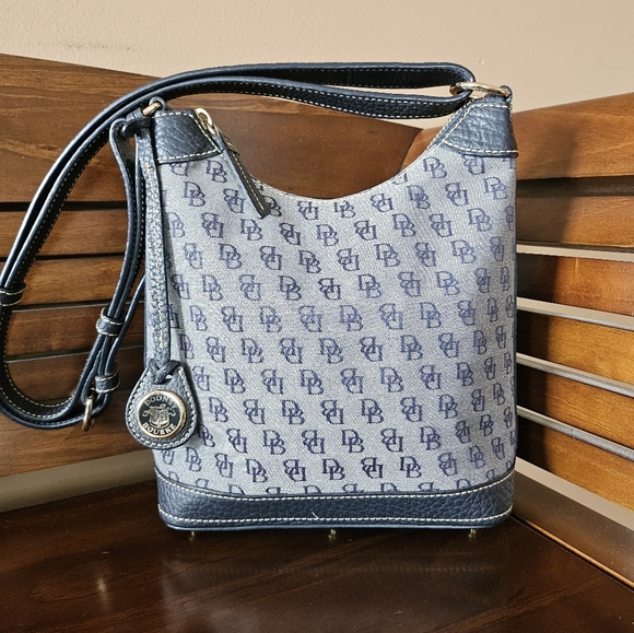 Dooney & Bourke Vintage DB Signature Crossbody! - Picture 9 of 9
